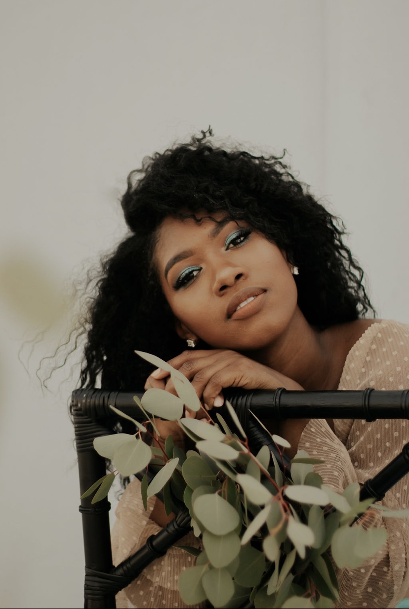 Coco Gills - Author Photo